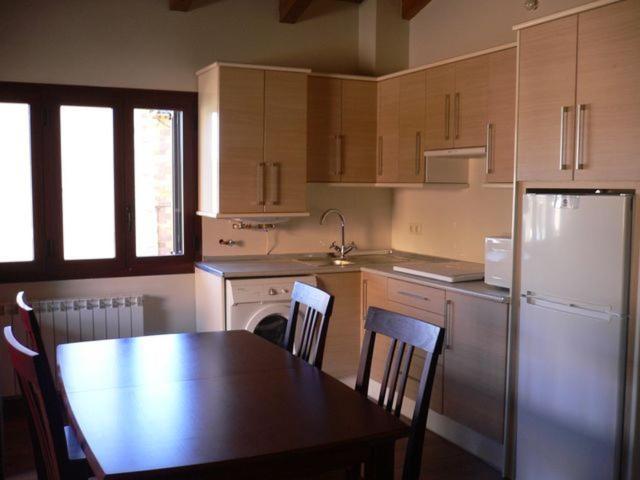 Apartamentos Turisticos Batlle Laspaules Bagian luar foto
